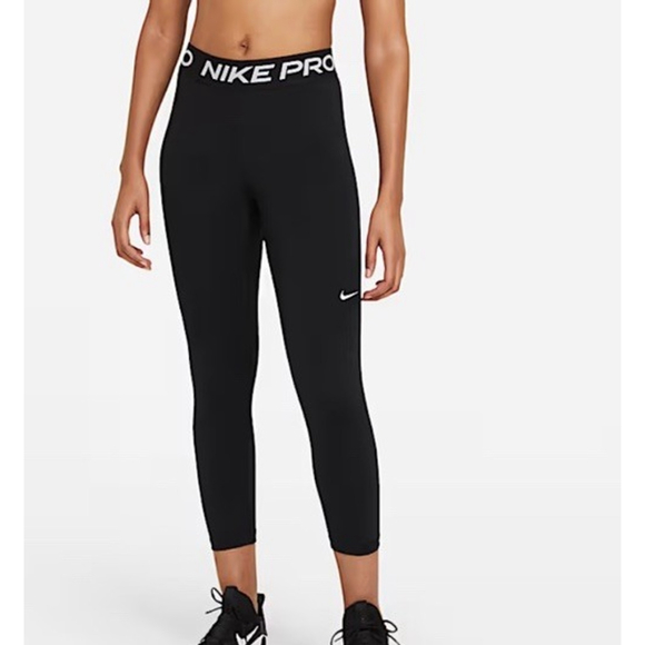 Nike Pants - NIKE PRO CROP MESH PANEL BLACK COLOR SIZE XL